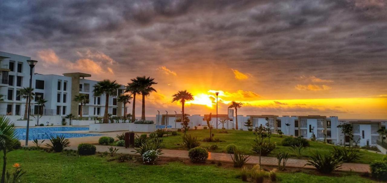 Bel Appartement A Plage Des Nation Salé Exterior foto